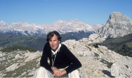 米兰买球创新论坛第二千零一十一讲：Oxygenation and marine microbial carbonates: The long history