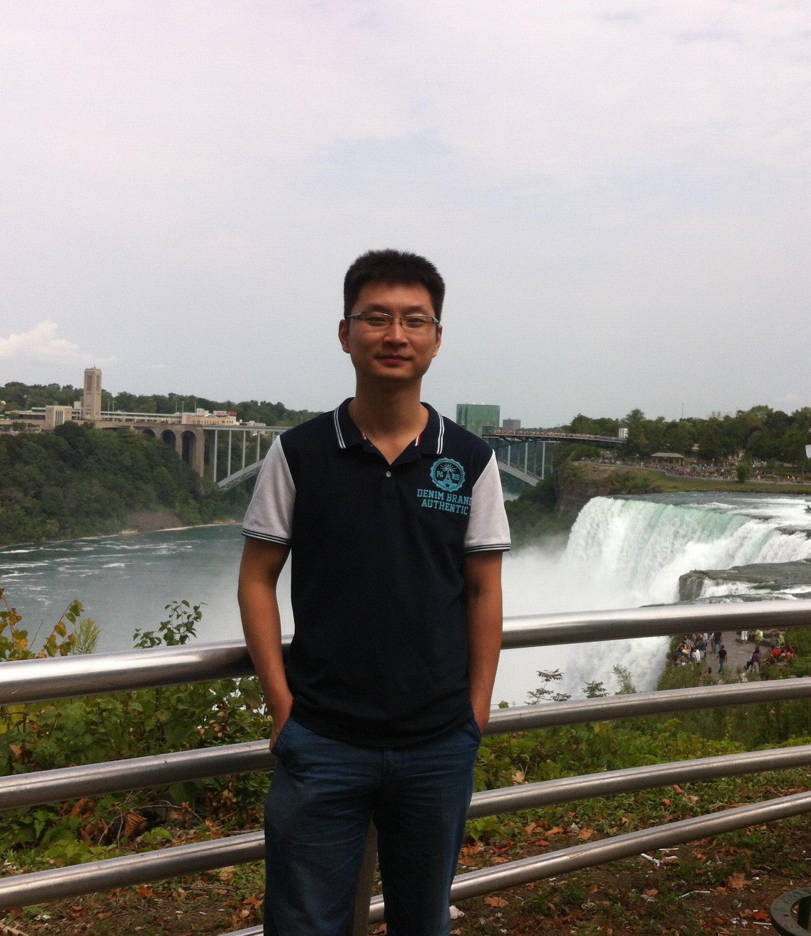 米兰买球创新论坛第一千四百五十九讲：Ultra-cold gases---A “hot” dish of the “coldest” matter in physics