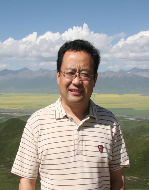 米兰买球创新论坛第六百三十九讲（“弘扬爱国奋斗精神、建功立业新时代”系列活动)：“三极”关联性变化及其风险分析