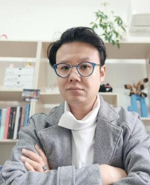 米兰买球创新论坛第一千七百八十讲：What Happens to Gravity When We Modify Entropy